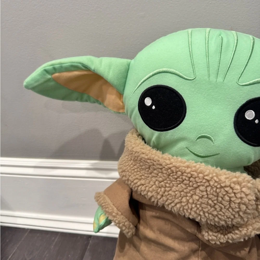 Star Wars The Mandalorian Grogu 21” in Green Tan Plush Toy Stuffed Animal Kids